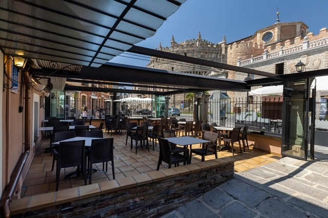 Hostal Puerta del Alcázar 1